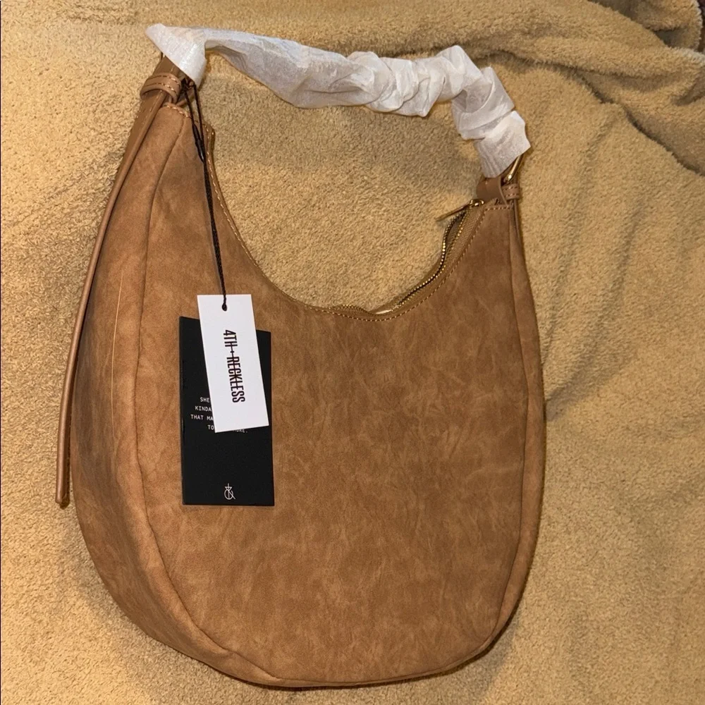 4th & Reckless Una Faux Suede Crescent Bag Shoulder Purse Brown Tan NEW Medium - Picture 4 of 10